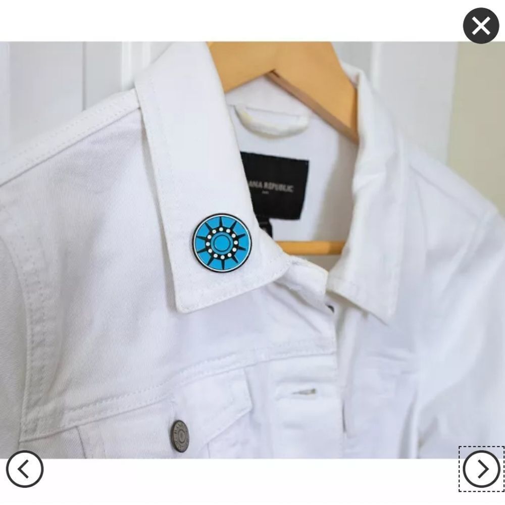 NWT Marvel Arc Reactor Pin - Picture 5 of 8